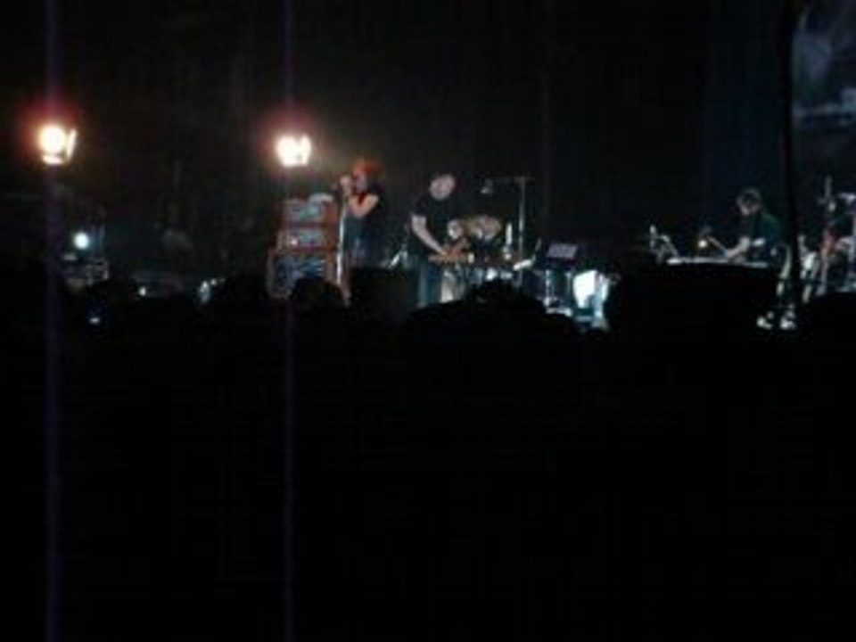Portishead-Machine-Gun-05Mai2008-Paris
