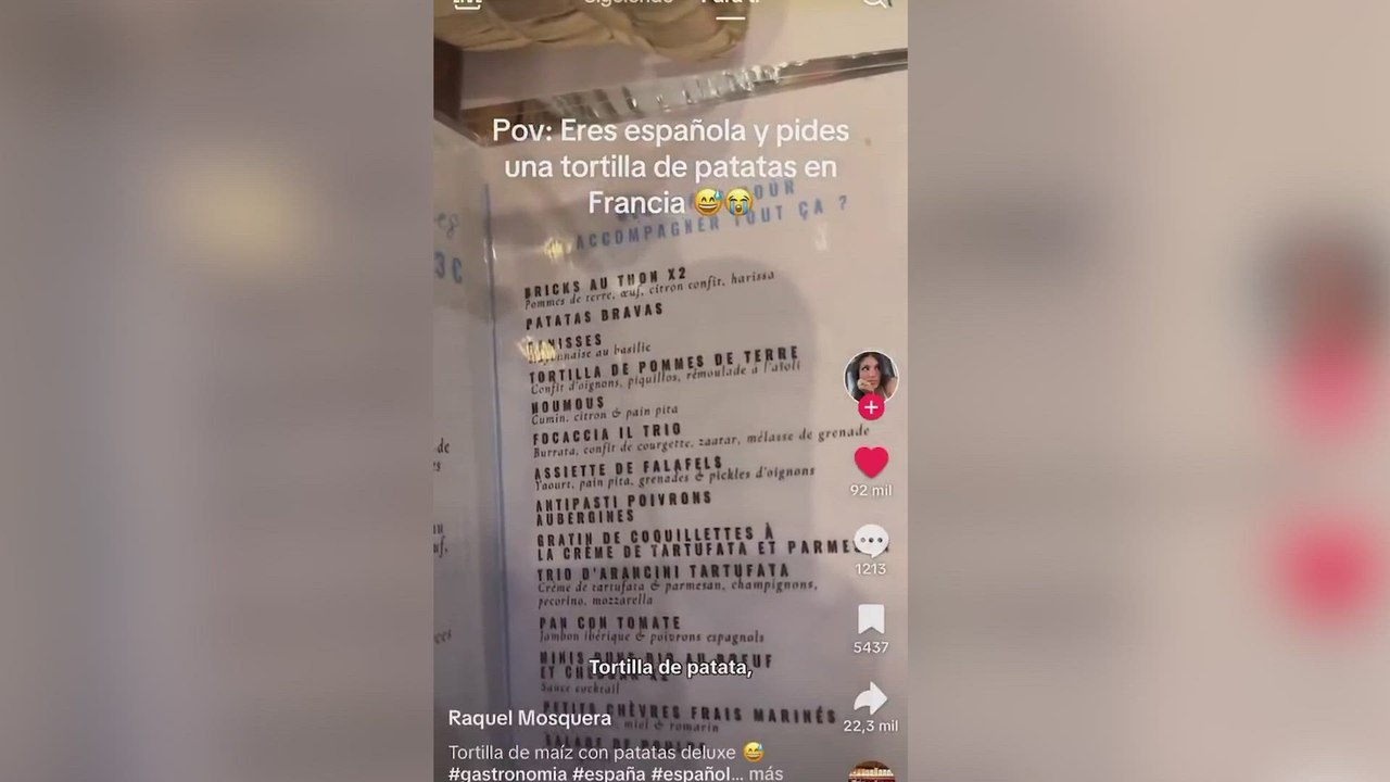 Una española pide una tortilla de patata en Francia y lo que le traen ha dejado conmocionado a todo TikTok