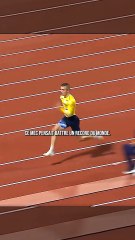 Le mec s'est pris pour un saumon en plein concours 😳