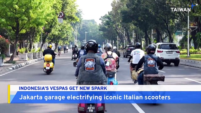 Indonesians Revive Iconic Italian Vespa Scooters by Going Green