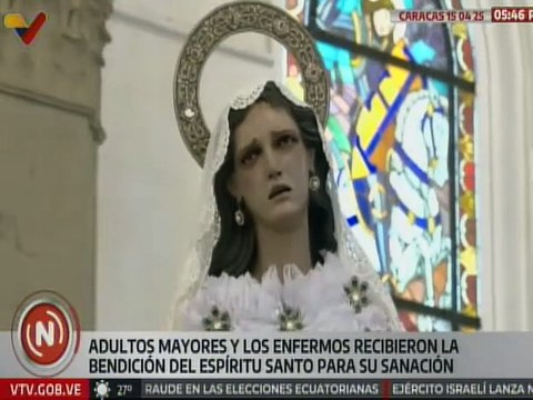 Caracas | Feligreses expresan su amor y devoción por la Santa María Magdalena