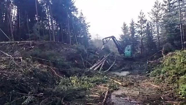 Modena - MALTEMPO. FRANA NEL MODENESE CONTRO CASE E STRADE, SINDACO: AIUTATECI -3- (15.04.25)