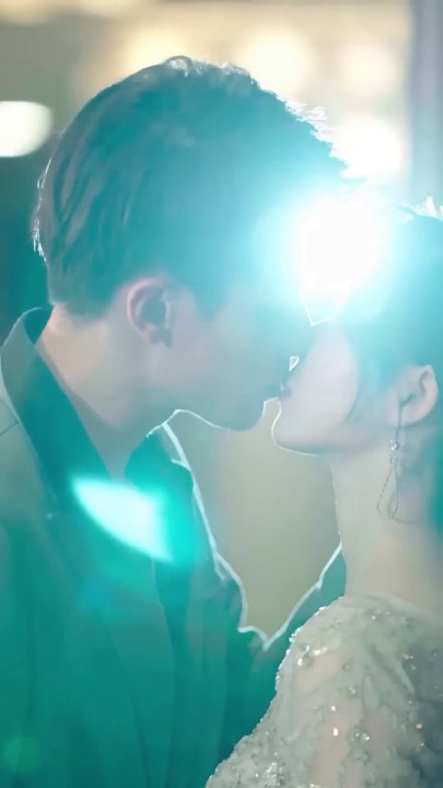 Shock Wedding Twist: Bride Catches Cheating Groom, Marries His Younger Brother Instead