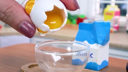 Make A White Cake, It's So Delicious [Mini Kitchen]