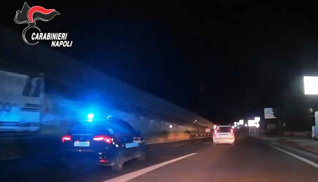 Folle corsa contromano sotto effetto di cocaina: 28enne di Casal di Principe arrestato dopo inseguimento a Varcaturo (16.04.25)