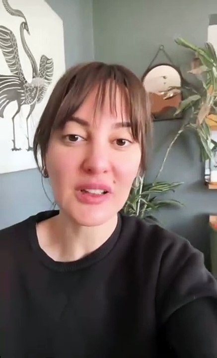 بطلة المدينة البعيدة تهدد معجبي العمل