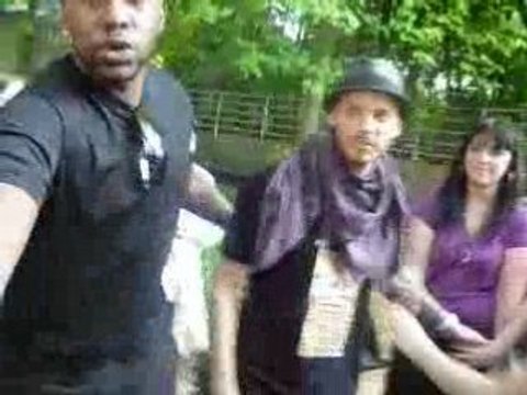 Dédicace M.Pokora pour son forum officiel