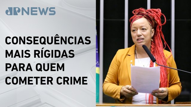 Câmara aprova PL que aumenta pena de injúria racial a idosas e mulheres