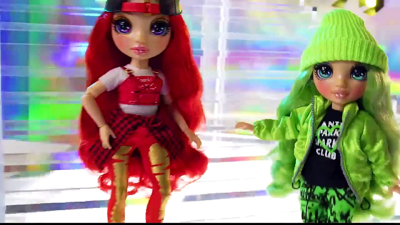 Rainbow High: Fashion Dolls Series 2 Commercial!