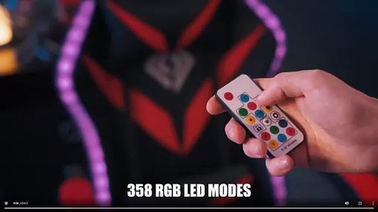 Gamers opinions about this LED light gaming chair! #games #gaming #ledlights #gamingchair #ps5