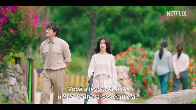 Um Amor no Paraíso | CLIPE OFICIAL | Netflix