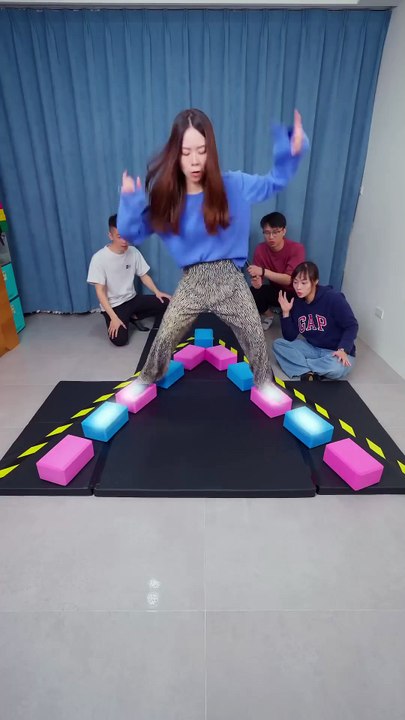 Split Jumping Challenge_ 🤸😲💥😆🤣(1080P_HD)