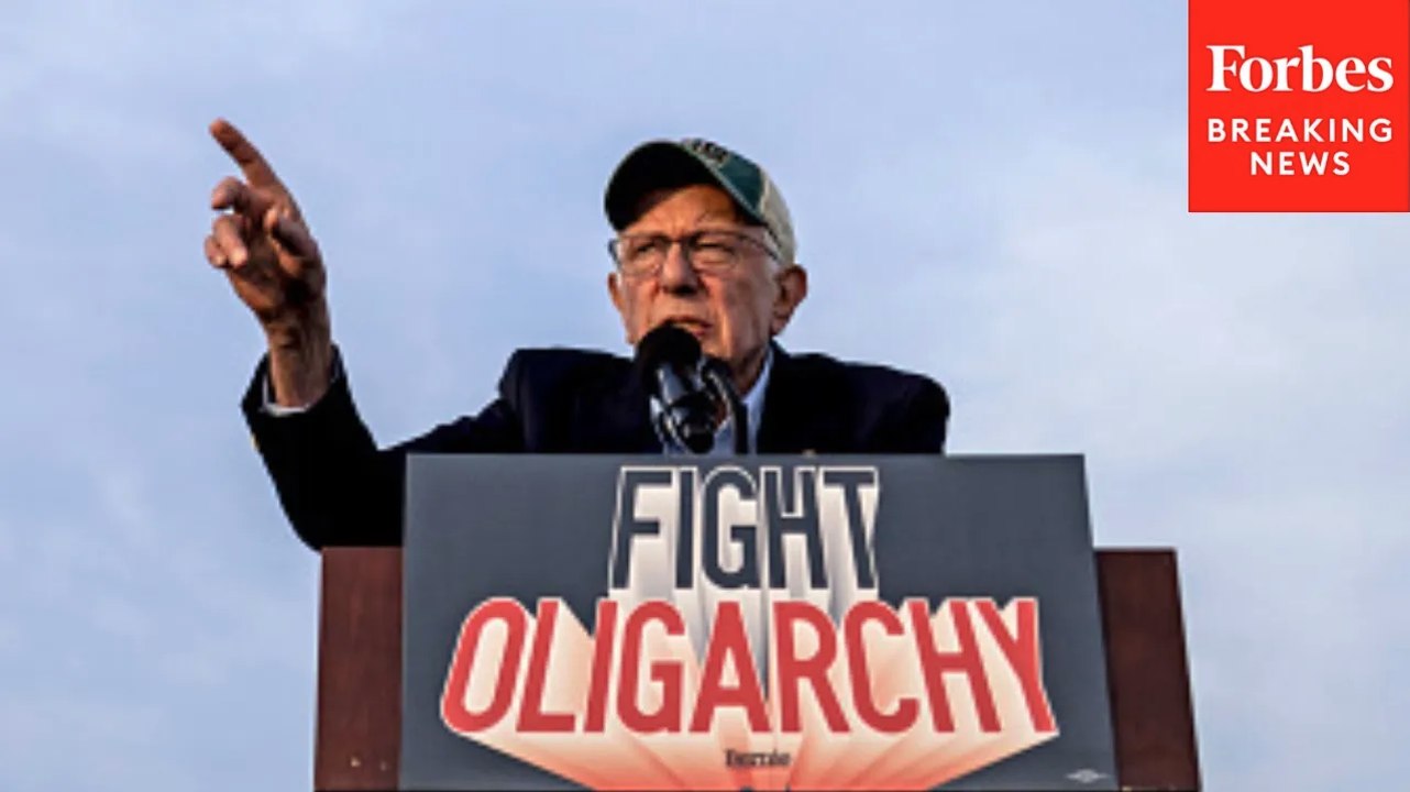 Bernie Sanders Demands Raising Of Federal Minimum Wage To 'Living Wage'
