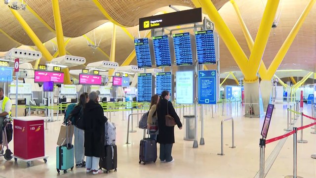 Miles de viajeros aprovechan Semana Santa para desconectar de sus rutinas