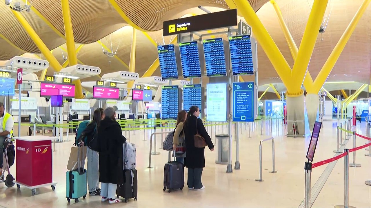 Miles de viajeros aprovechan Semana Santa para desconectar de sus rutinas