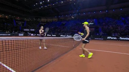Stuttgart : Iga Swiatek Rebounds with a Winning Return 🎾