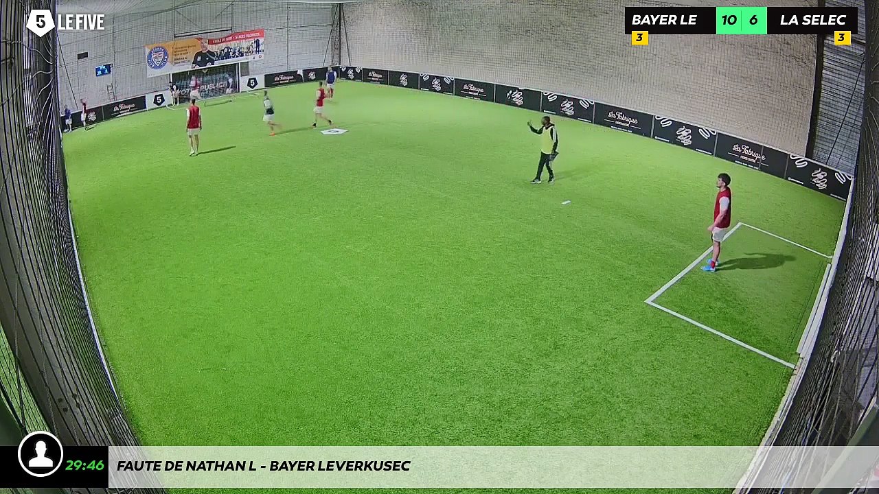 Faute de Nathan L - Bayer Leverkusec