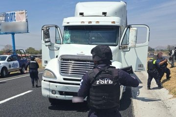 Arrestan a chofer que chocó contra patrulla durante persecución en Guanajuato | VIDEO