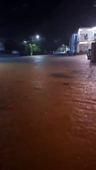 “Fuertes inundaciones generan protestas en Las Terrenas, Samaná” -1