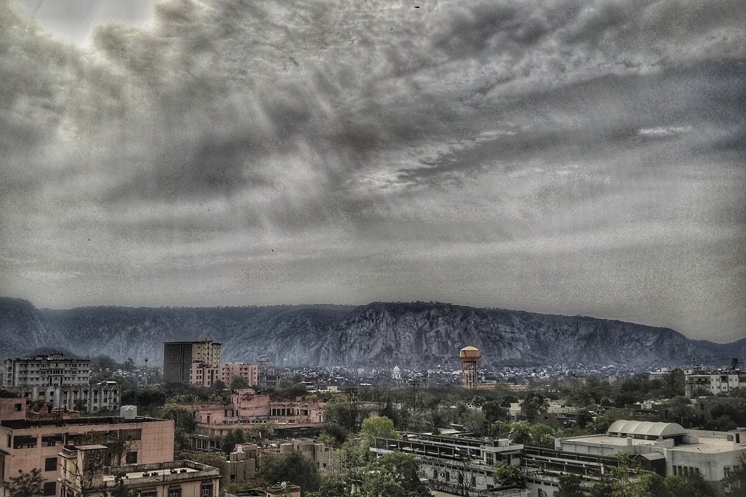 Rajasthan Weather :  जयपुर में आज पारा तीन डिग्री चढ़ा, सवेरे से गर्मी के तीखे तेवर