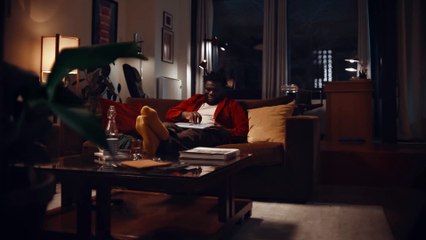 Mac Apple -  Up to 24 hours of battery life