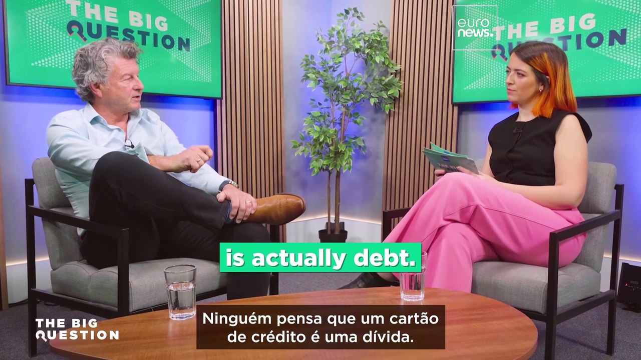 Viver com dívidas? Especialista em poupança explica como fazer "uma limpeza às suas finanças"