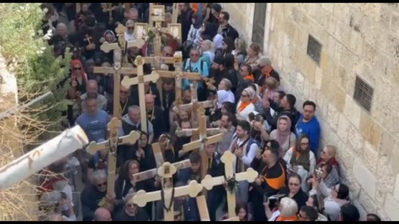 Processione del Venerdì Santo nella Città Vecchia di Gerusalemme