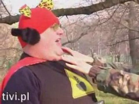 Ktoś strzela ale kto nosi kule???