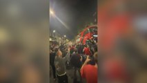 Wild Arsenal Fans Celebration in Highbury After Knocking Out Real Madrid!