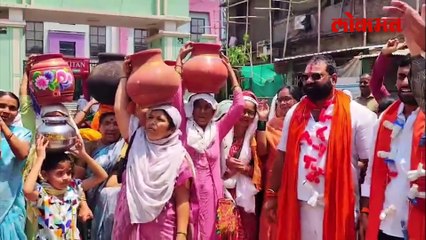 आधी घागर मोर्चा काढला मग महापालिकेत घुसले,