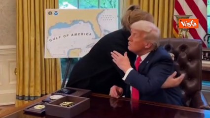 Trump abbraccia Patty Morin, madre di donna violentata e uccisa da fuggitivo El Salvador