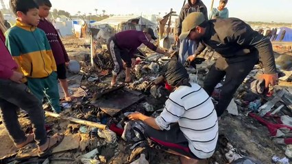 Casi 40 muertos en Gaza por ataques israelíes contra campos de desplazados