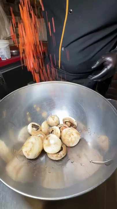 Adını bilen yazsın😍