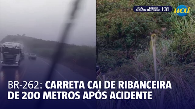 Vídeo flagra acidente e carreta caindo de ribanceira de 200 metros na BR-262