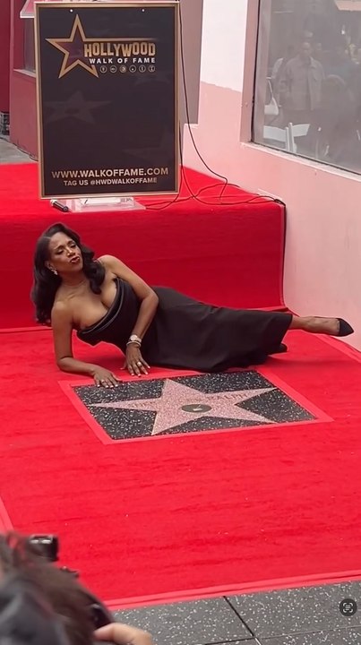 Jenifer Lewis Directs Sheryl Lee Ralph as She Poses at Her Hollywood Walk of Fame Ceremony