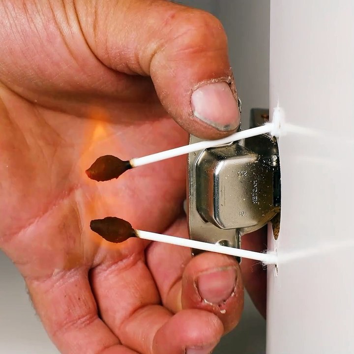 Cabinet door wobbling? Time for a quick hinge fix! 🔨