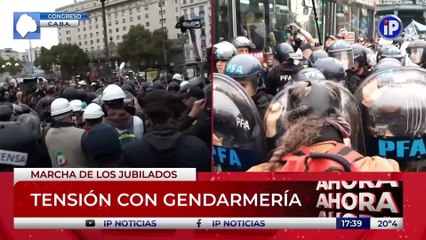 Tiraron gases y se llevaron detenido a un hombre en Congreso.