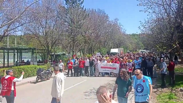 ODTÜ'de kitlesel işçi eylemi: Banka promosyonu ve semt servisleri için yürüdüler