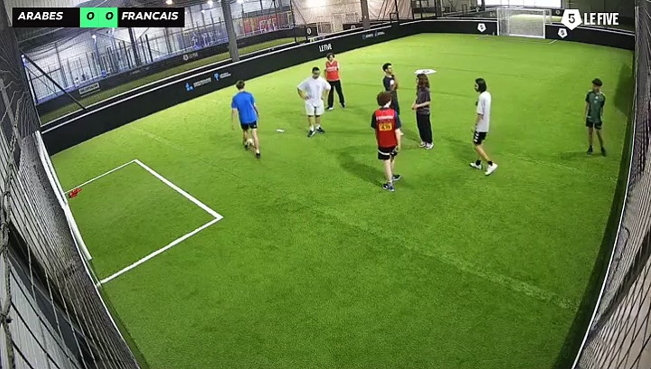17/04 à 14:12 - Football 4 - Intérieur (LeFive Mulhouse)