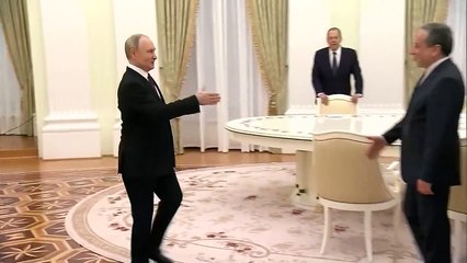 وزير الخارجية الإيراني يلتقي الرئيس الروسي في موسكو