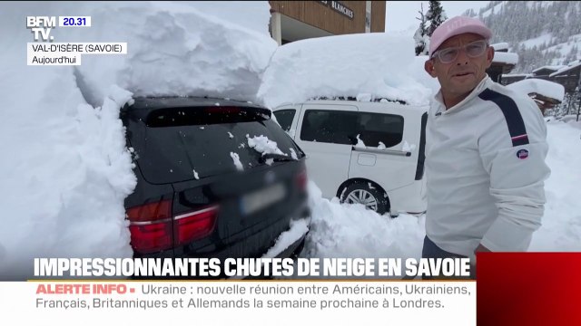 Jusqu'à 120cm en Savoie: les images impressionnantes des chutes de neige dans les Alpes