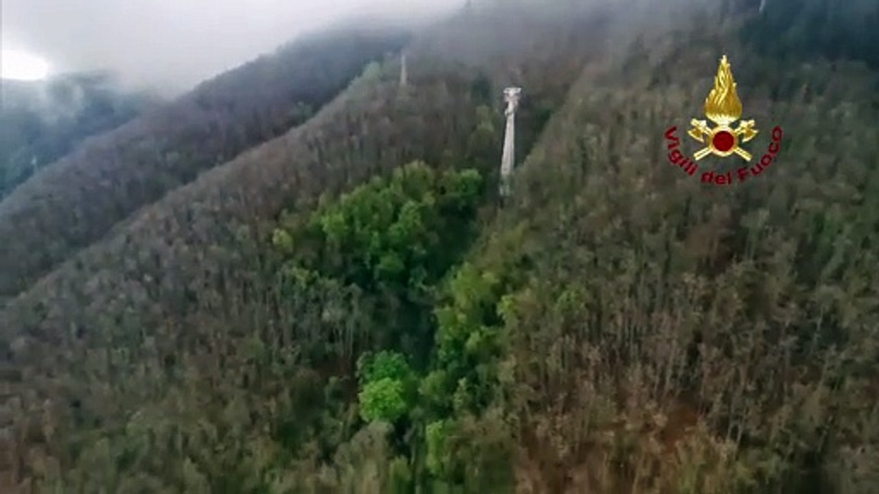 Si sgancia cavo della funivia sul Monte Faito (Napoli): quattro morti.