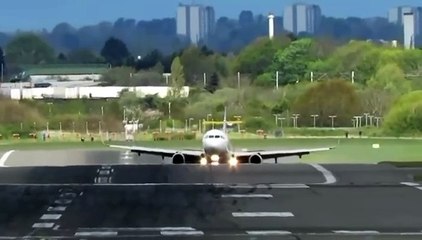 Ventos de 80 km/h desafiam pilotos durante pouso tenso