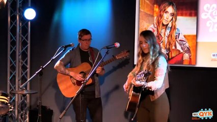 Lainey Wilson - Dirty Looks