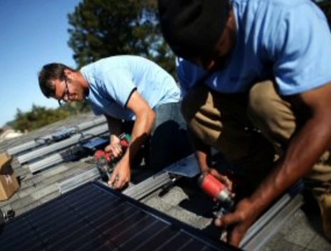 Mortgage rates climb to highest level in two months as Trump’s tariffs continue to rock markets