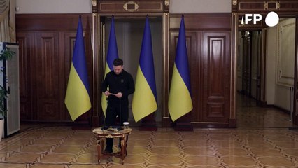 Zelensky afirma ter 'informações' de que a China fornece armas à Rússia