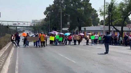 Trabajadores de Casa Cuna bloquean Calzada de Tlalpan