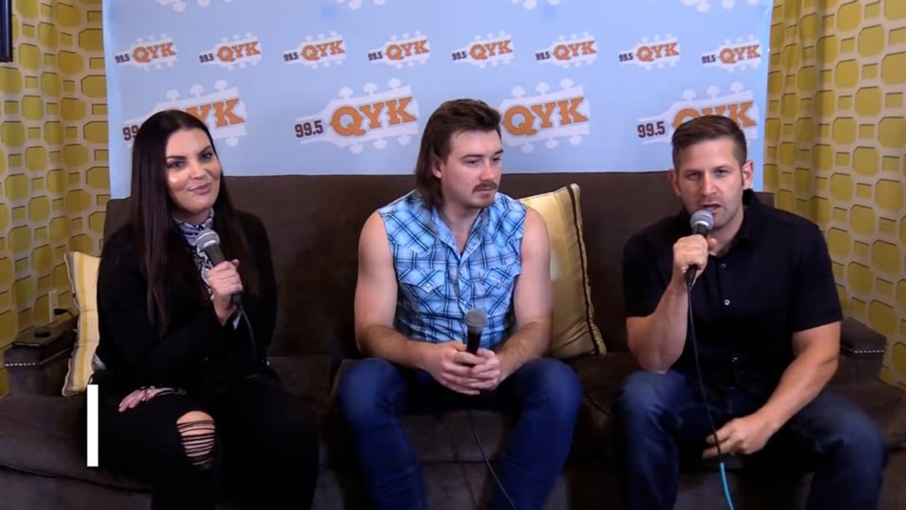 Morgan Wallen Backstage At Guitar Pull