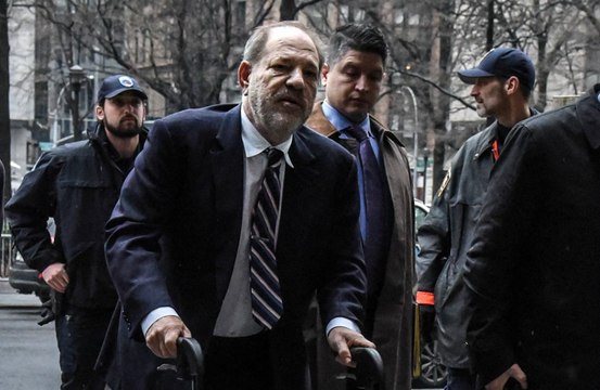 Harvey WeinsteinHarvey Weinstein solicita a un tribunal de Nueva York que lo traslade de Rikers Island al Hospital Bellevue