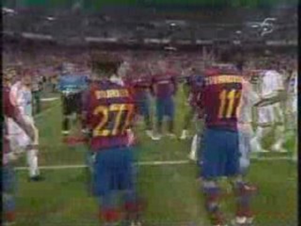 Pasillo del Barça al Real Madrid